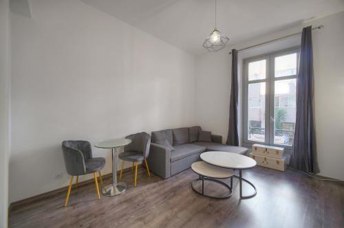 FRGK Goujon 1BR Design 300m Palais & Beac