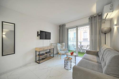 FRGK Victoria 4 Central Cannes studio Terrace, AC & Ultra-Fast Wi-Fi