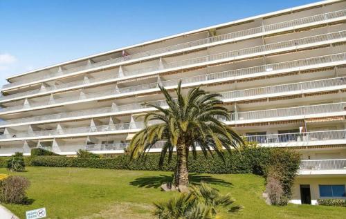 FRGK HORIZONS Executive Sea View Apartment 2 BDR Terrace Pool Parking