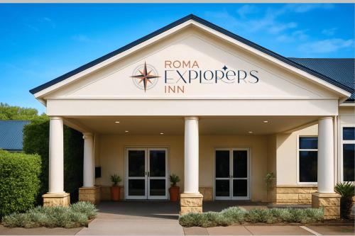 a building with the roma exporters inn at Roma Explorers Inn in Roma