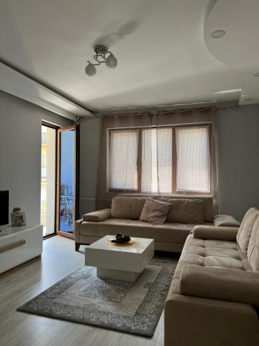 Chic Apartment in Heart of City