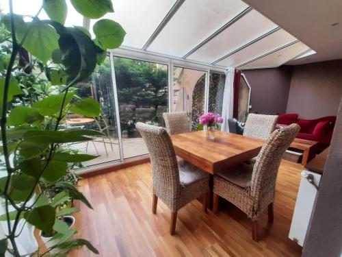 Appartement avec terrasse au calme