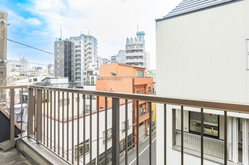 Sunny inn hotel 2 min walk to Iriya Station Direct to Ueno and Asakusa