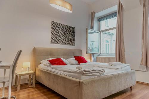 Comfortable 1BR Apt In Perfect Location