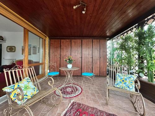 Lovely Terrace Aurelia