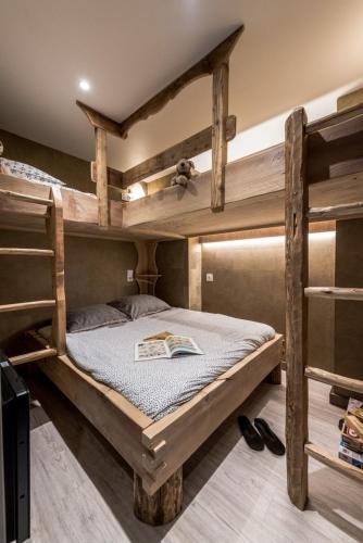 304 Luxury Apartment for 14 Balconies Parking Wifi