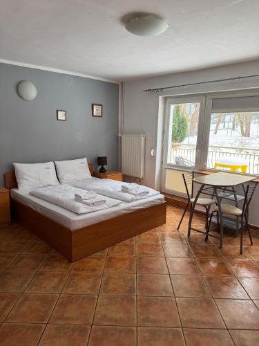 Przy Plaży pokoje&apartamenty