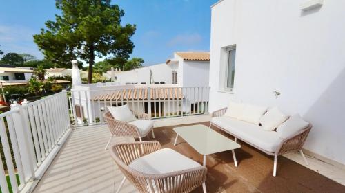 Villa Barinel by Cleverdetails located in a quiet and privileged area of Vilamoura