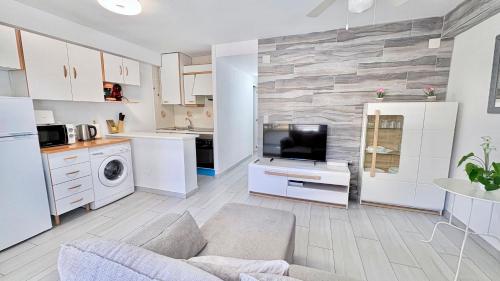 Cardenal I by Terreta Rentals