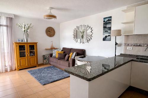 Cerca de la playa y jardin