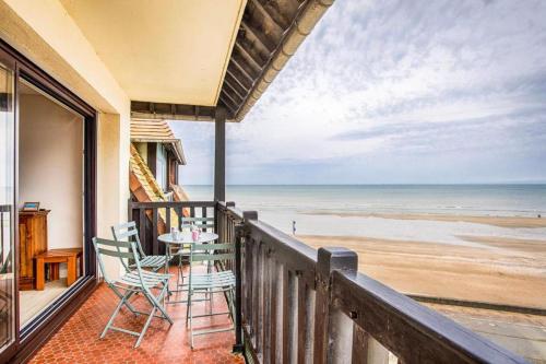 Appartement vue mer imprenable, WIFI, linge de maison & ménage, compris
