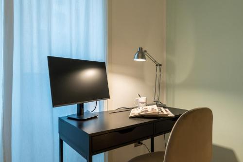 Duomo-Sempione, Luxury Apartment with balcony - M5