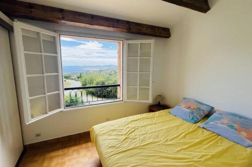 Nest overlooking the Gulf of Saint-Tropez