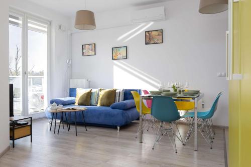 Foto Colorful Apartment Jasnodworska in Warsaw with Air Conditoning, Gym and Parking by Noclegi Renters 1