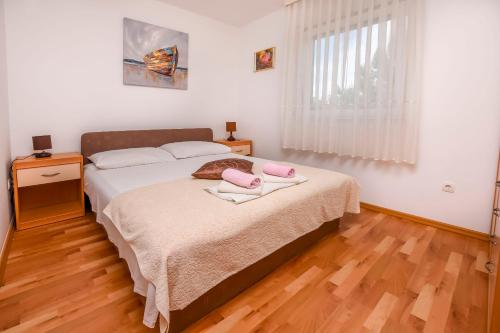 Apartments Aurel