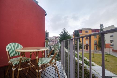 Magnolia 6 Luxury with AC Metro Downtown Porto