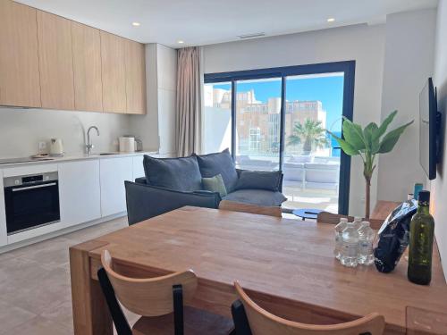 Lujo, Piscina, Terraza frente al Mar y Parking Privado - BajoD