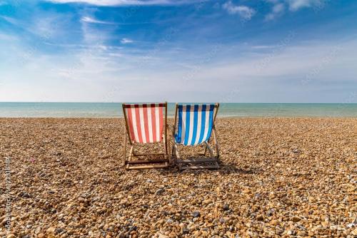 Poets Rest, free parking, EV socket fees apply walk to beach photo 15