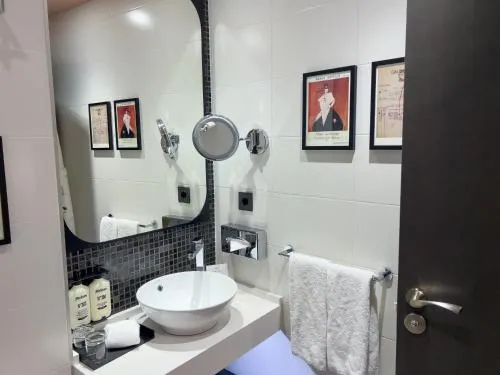 Hotel Indigo Madrid - Gran Vía by IHG photo 5