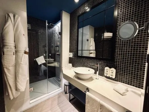 Hotel Indigo Madrid - Gran Vía by IHG photo 6