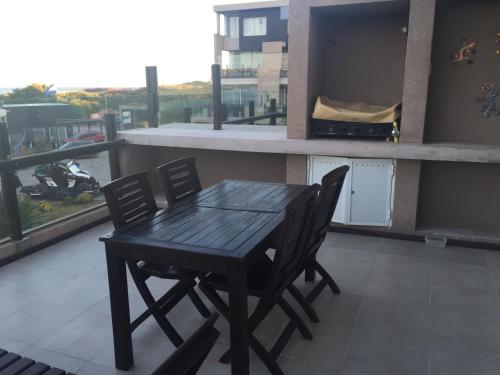 Un balcón o terraza de Linda Bay Resort Apt 302
