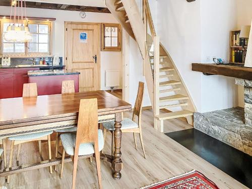 Apartment Argentière 8 by Interhome