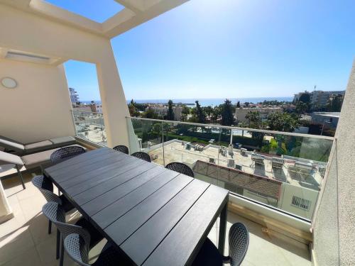Marina Sea Breeze Apartment, Sleeps 8, Free Wi-Fi