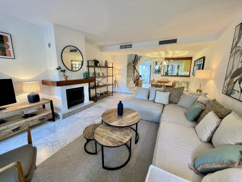 2 - Grande Townhouse proche de la mer a Costalita