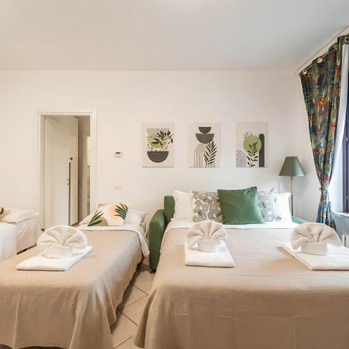 OurJoy & SkyJoy condo units - Via M Gioia, 47 - Strong WiFi, private parking, Central Station, Milan