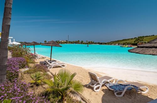 Alcazaba Lagoon 2465