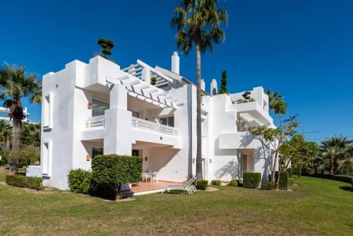 Alcazaba Blue Lagoon 2465 Estepona