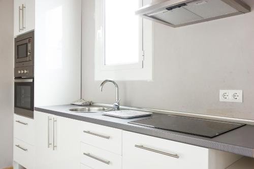ApartEasy mid-term ONLY for VACATIONS stays, ATIC GRACIA