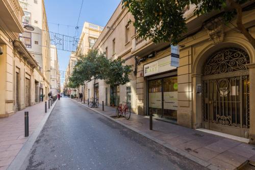 ApartEasy mid-term ONLY for VACATIONS stays, ATIC GRACIA