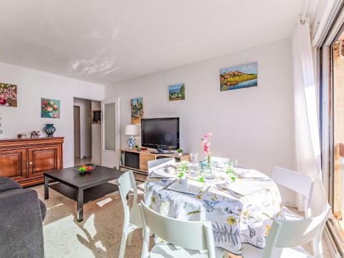 Apartment Le Grand Large-3 by Interhome