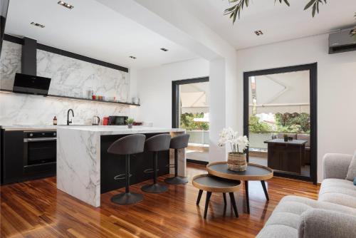 Glyfada Lux Olive Suites - Aura & Glow