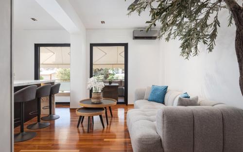Glyfada Lux Olive Suites - Aura & Glow
