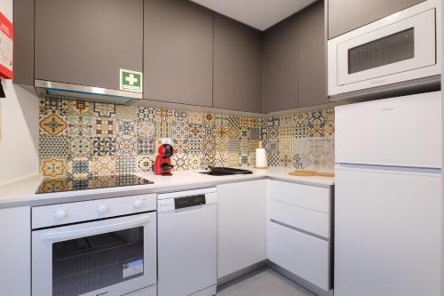 NEW! House with Hot Tub by Douro River & Iconic Bridge