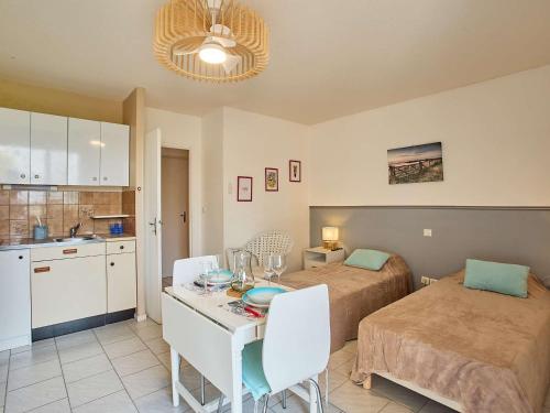 Studio lumineux pour 2 personnes avec balcon, parking et animaux admis - FR-1-841-3