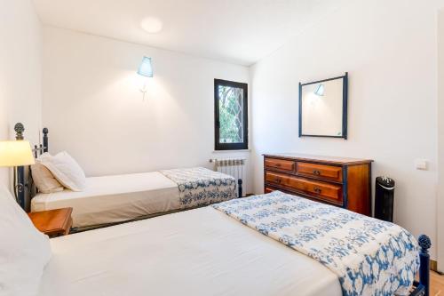 Villa Ipanema Poolside Living by LovelyStay