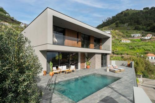 Arbor Villa: Nature Retreat