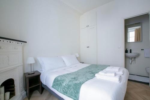 Cozy and elegant Parisian studio