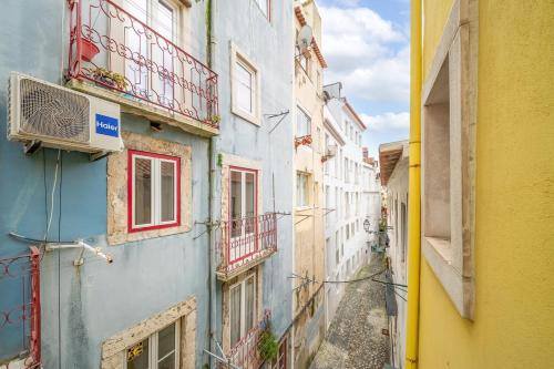 GuestReady-Charming Lisbon Retreat