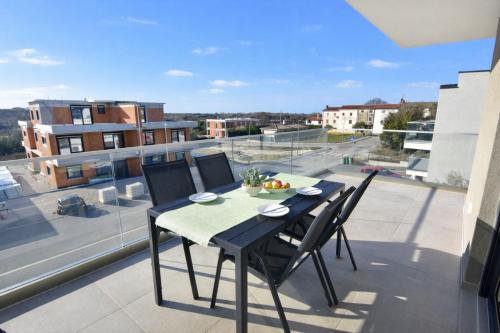 Modern apartment near Kanegra Beach