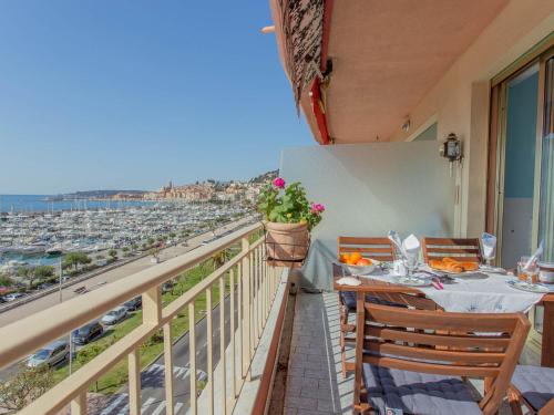 Magnifique 3P face mer avec terrasse à Menton - FR-1-196-251