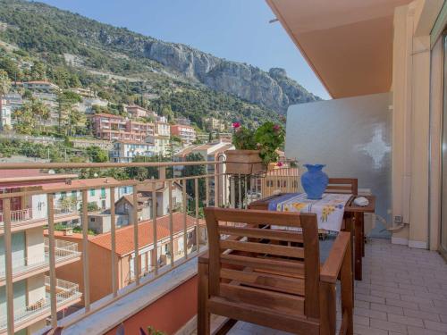 Magnifique 3P face mer avec terrasse à Menton