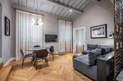 Hs4U Ricasoli Luxury apartment near Duomo N.1