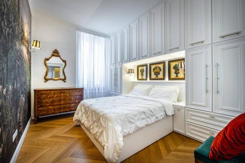YID LUX SUITE BOLOGNESE