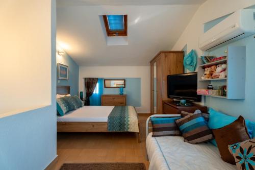Sea Blue Loft in Nikiti