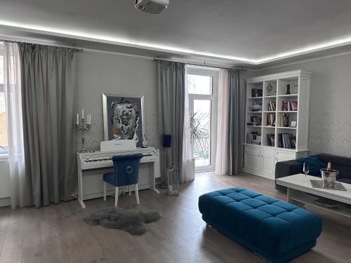 Luxury Apartment Bratislava City Center with balcony