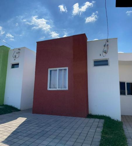 Casa acogedora con piscina y seguridad las 24 horas